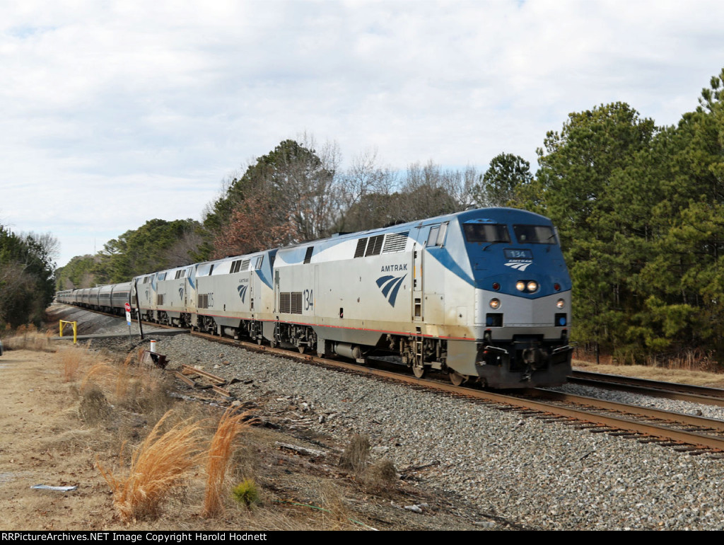 AMTK 134 leads train P092-18 towards the station